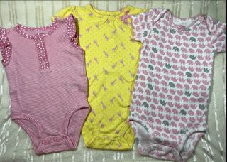 (Category: ) located in . Submitted by tinytootchcloset (Listing ID 1468331412, Image 1). Description: .