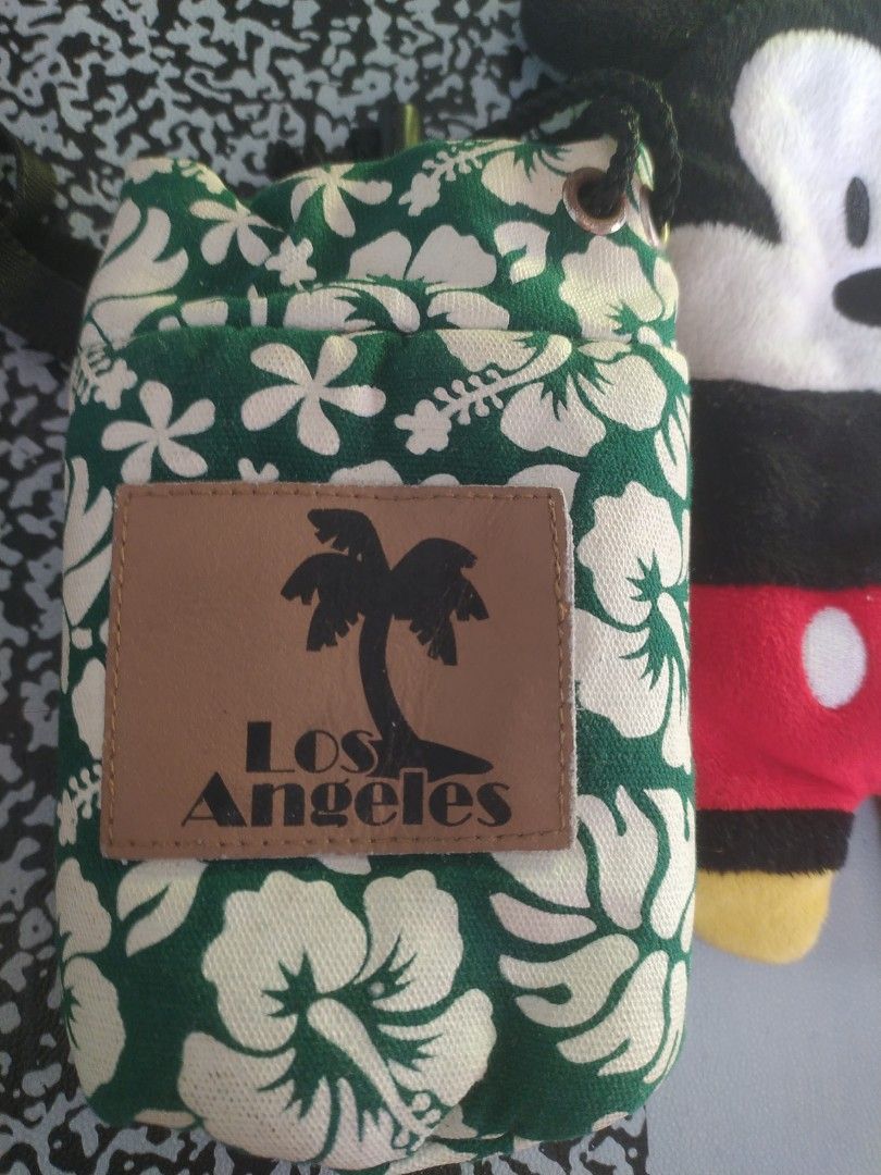 Take all Mickey cellphone ,pouch and marvel sling (Category: Babies & Kids Fashion) located in Manila. Submitted by timtam04 (Listing ID 1468499840, Image 3). Description: Mickey mouse Disney cellphone pouch pouch for tumbler sling bag marvel authentic.