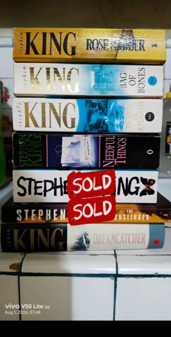Take all Stephen King books (Category: Storybooks) located in Calamba. Submitted by heeeyitsace (Listing ID 1468426193, Image 1). Description: - Stephen King bundle - Available titles: Rose Madder, Bag of Bones, Hearts in Atlantis, Needful Things, and Dreamcatcher - with freebies for sure buyer.