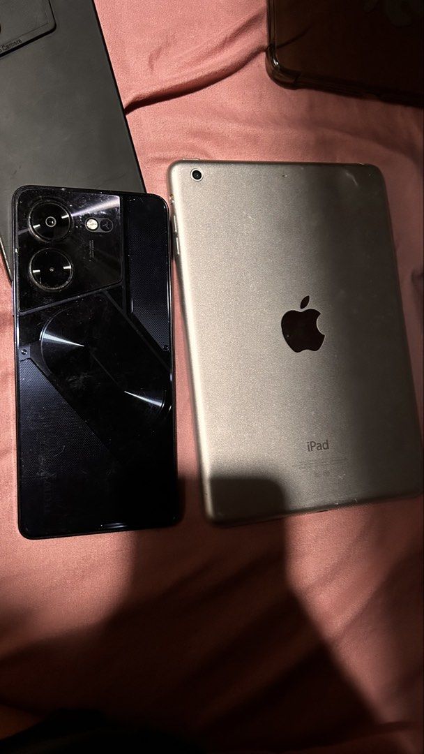 Tecno pova 5 pro 5g 256gb (Category: iPad) located in Makati City. Submitted by elirei (Listing ID 1468396948, Image 2). Description: Tecno pova 5 pro 5g Inclusions: phone, case, charger. Wala na po yung box since natapon na, but here pa po yung sticker na kasama sa box before. All working All buttons working Mic working Speaker working Sim/wifi working Backlight working No issues on screen (tempered lang which can be remove) Minimal scratches an