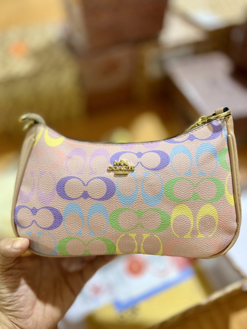 TERI IN MULTICOLOR C MONOGRAM (Category: Luxury Bags & Wallets) located in Paranaque City. Submitted by hirahira.co (Listing ID 1468443204, Image 1). Description: .