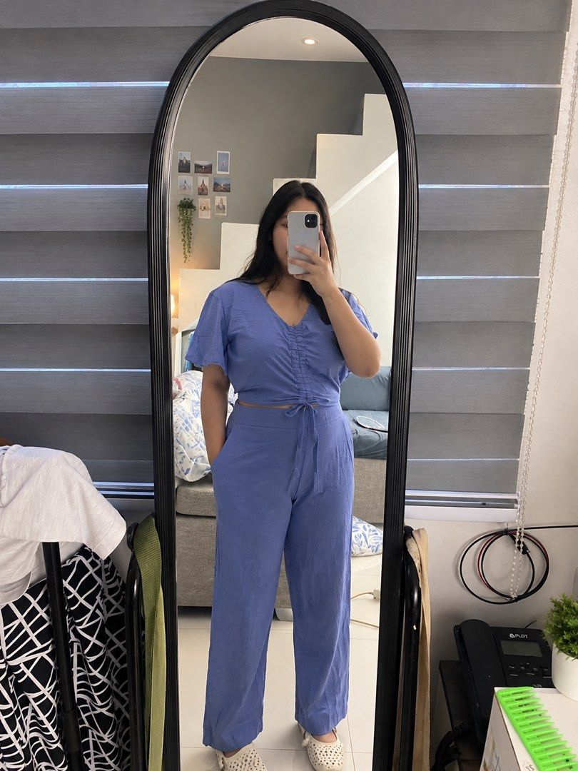 Terno coords (Category: Activewear) located in Cabuyao City. Submitted by jennilyn_13 (Listing ID 1468291459, Image 2). Description: Choco brown S-M Beige S-M Blue S-M.