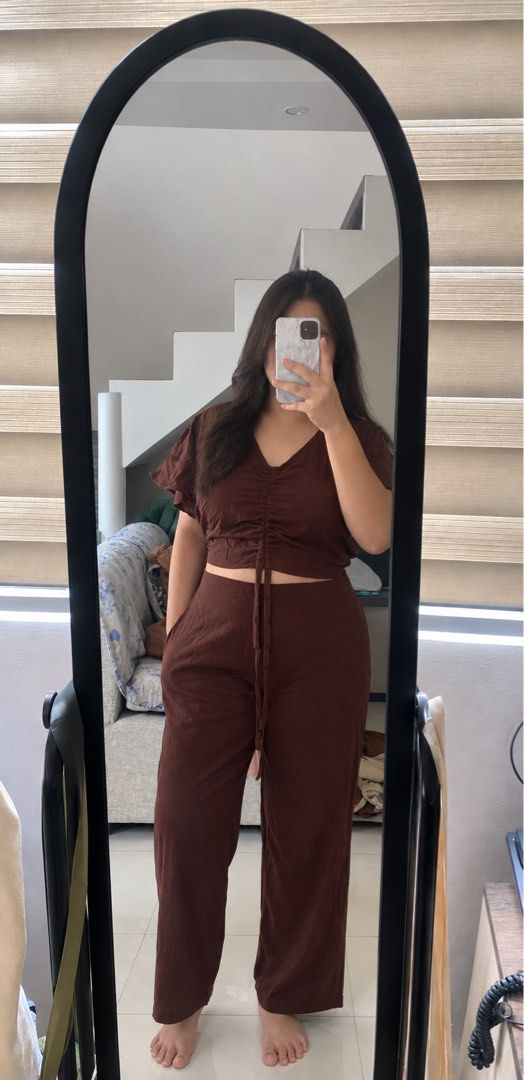 Terno coords (Category: Activewear) located in Cabuyao City. Submitted by jennilyn_13 (Listing ID 1468291459, Image 1). Description: Choco brown S-M Beige S-M Blue S-M.
