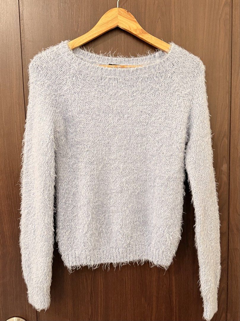 Terranova fuzzy sweaters and cardigan bundle pack (Category: Coats, Jackets and Outerwear) located in Manila. Submitted by safetree_1ca6d7 (Listing ID 1468402497, Image 3). Description: We’re selling these as a bundle for only 500 pesos. 💙 - Shein Blue Cardigan (Fits small to large frame): Like new! Only used once - Terranova Blue Cardigan (Small on tag): Lightly used and was only kept in the drawer - Terranova Green Cardigan (Medium on tag): Li