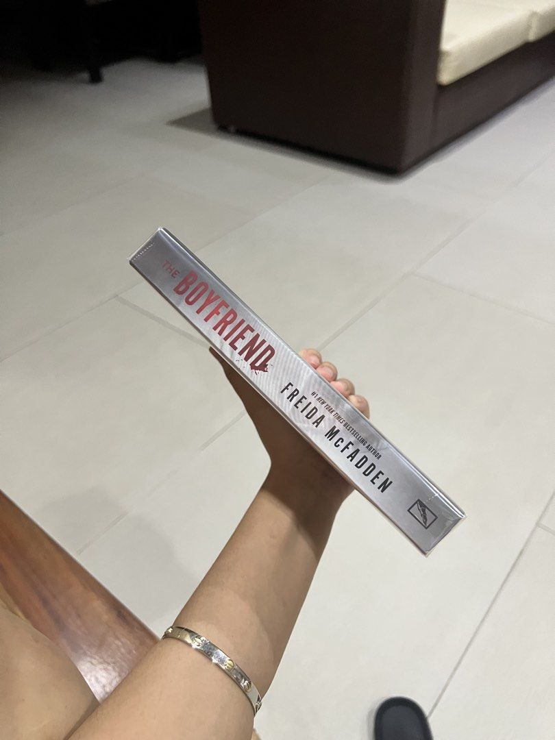 The Boyfriend by Freida McFadden (Category: Storybooks) located in Bustos. Submitted by donitarose96329 (Listing ID 1468427978, Image 3). Description: Book Details 📚 * Bought from Fully Booked * Bought for 671 Condition ✨ * Like new / super excellent condition * I’m very germaphobic, so this has been kept extremely clean at all times * Always stored and carried in a book sleeve.