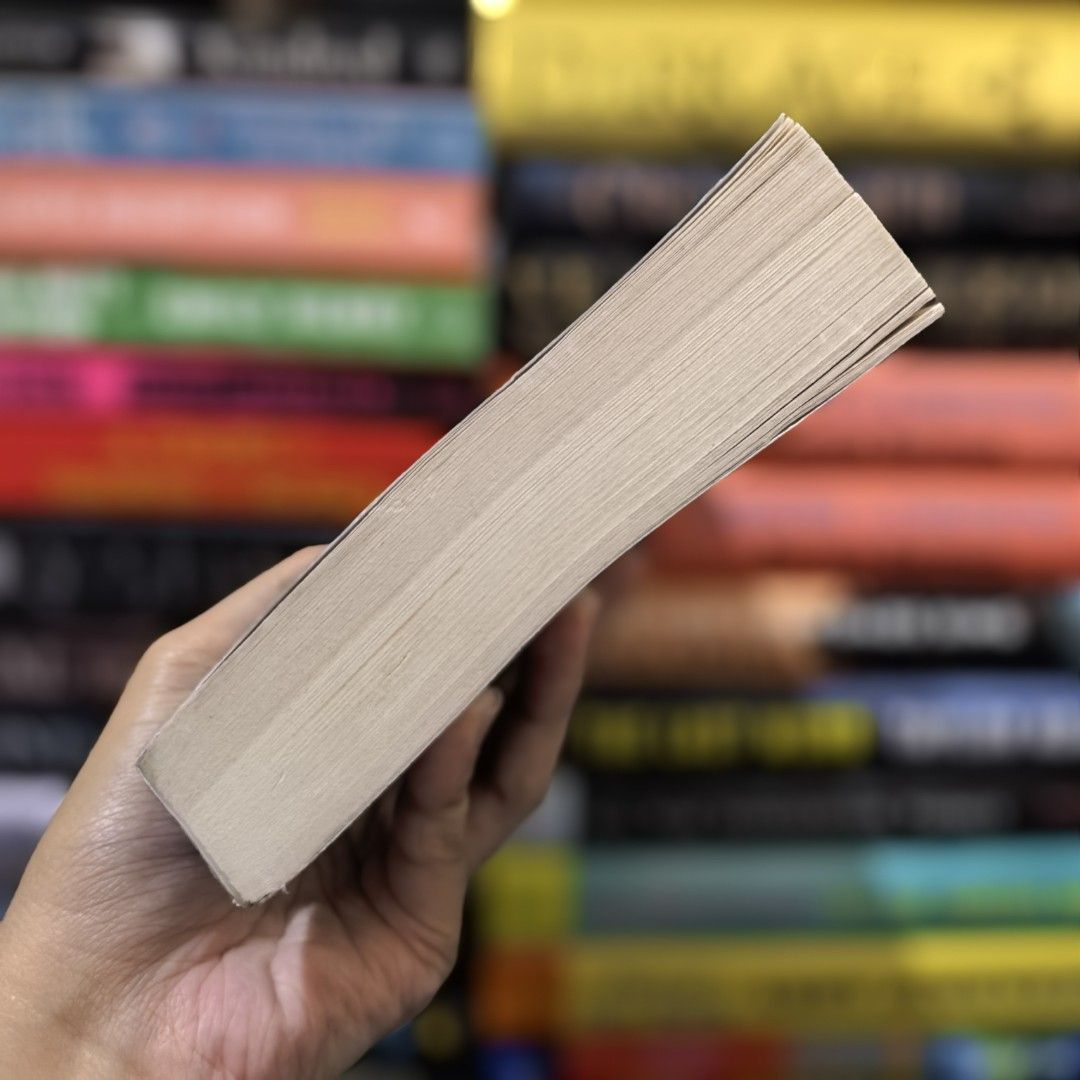 The Crash by Freida McFadden (Category: Storybooks) located in Las Pinas. Submitted by nicsknacksandbooks (Listing ID 1468331203, Image 3). Description: .