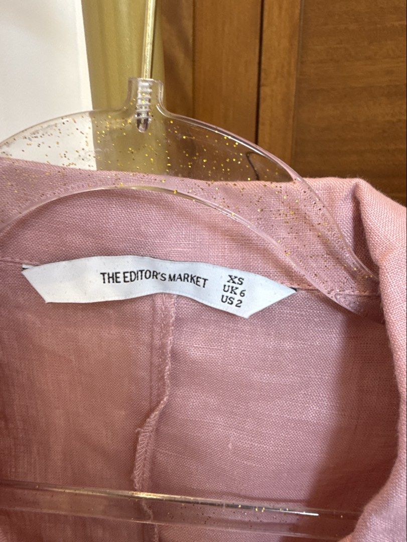 The Editor's Market Top in Pink (Category: Blouses) located in Quezon City. Submitted by vpauline (Listing ID 1468366497, Image 2). Description: 10/10.