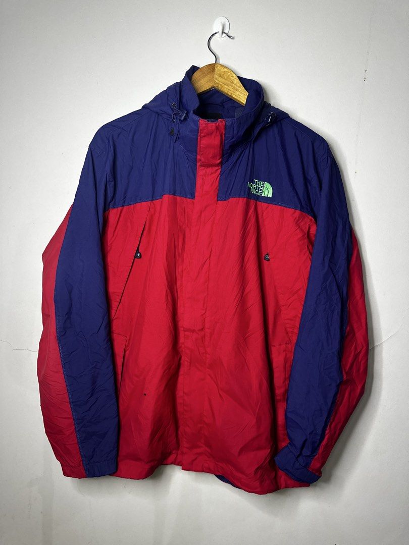 THE NORTH FACE (Category: Coats, Jackets and Outerwear) located in Molave. Submitted by thriftmate13 (Listing ID 1468459751, Image 1). Description: .