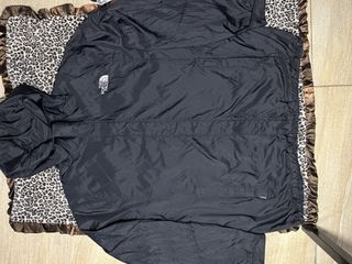 (Category: ) located in . Submitted by becarria_thrift23 (Listing ID 1468384890, Image 1). Description: .