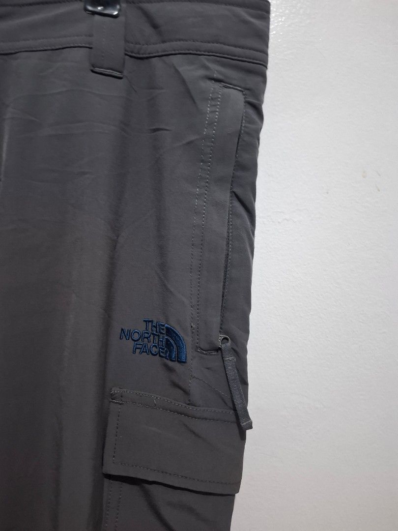 The north face size 32 (Category: Trousers) located in Tarlac. Submitted by christopher.24 (Listing ID 1468313663, Image 2). Description: excellent condition.