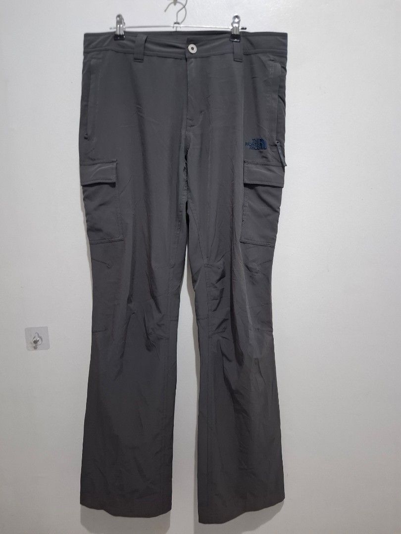 The north face size 32 (Category: Trousers) located in Tarlac. Submitted by christopher.24 (Listing ID 1468313663, Image 1). Description: excellent condition.