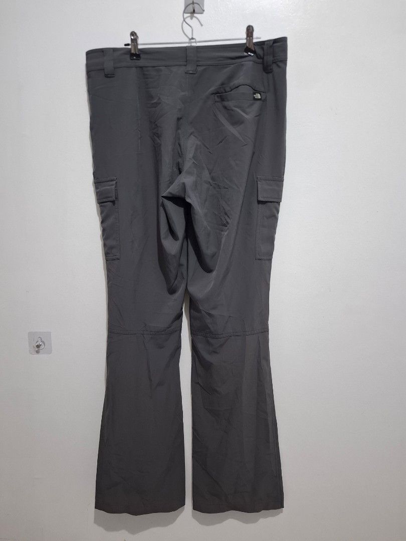 The north face size 32 (Category: Trousers) located in Tarlac. Submitted by christopher.24 (Listing ID 1468313663, Image 3). Description: excellent condition.