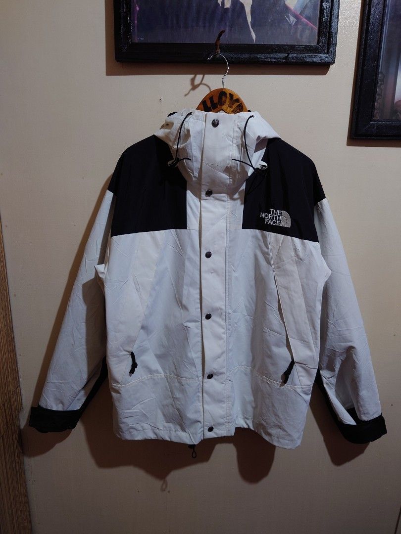 The northface X goretex jacket (Category: Coats, Jackets and Outerwear) located in Taytay. Submitted by GRIND720_II (Listing ID 1468426507, Image 2). Description: The north face x goretex waterproof jacket Size XL 25 x 29 Excellent 1999.