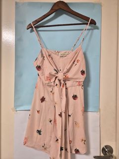 (Category: ) located in . Submitted by prelovedbyc.hannah (Listing ID 1468350968, Image 1). Description: .