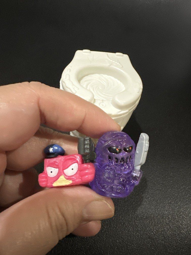 The Trash Pack (take all) (Category: Kids Toys) located in Manila. Submitted by krystalchewey_ (Listing ID 1468316614, Image 2). Description: Used Actual Photo posted 220php Trash Pack Collectible.