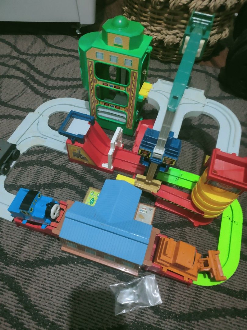 Tomy Big Loader (Category: Action & Battle Toys) located in Quezon City. Submitted by jayr_hobby_den (Listing ID 1468402122, Image 2). Description: FOR SALE : Php 1,500 Tomy Big Loader Vintage - Collector's Item - Working - Complete Thomas & Friends track set with buildings and a working crane - Includes motorized Thomas engine - Comes with various track pieces for fun layouts - Extra small parts and marbles included in a separate bag - Disassemb