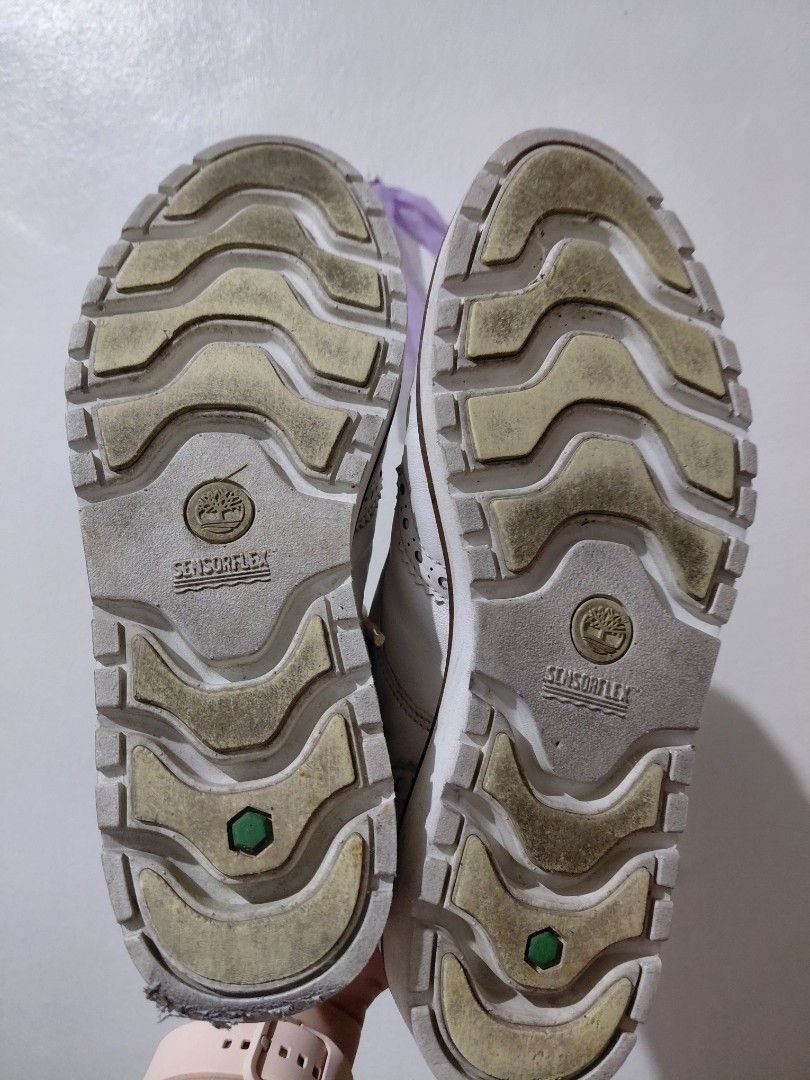 Timberland Brogue Oxford Shoes (Category: Loafers) located in Tarlac. Submitted by wornwardrobe (Listing ID 1468293867, Image 2). Description: Size US 5.5 Bought in Dubai No box Ruined aglets, see photo Kindly note that all items are stored at my parents’ house and not on hand. Retrieval takes up to 2 weeks before shipping. Please purchase only if you’re okay with the wait. Message me to check the next available shipping date! Thank you!.