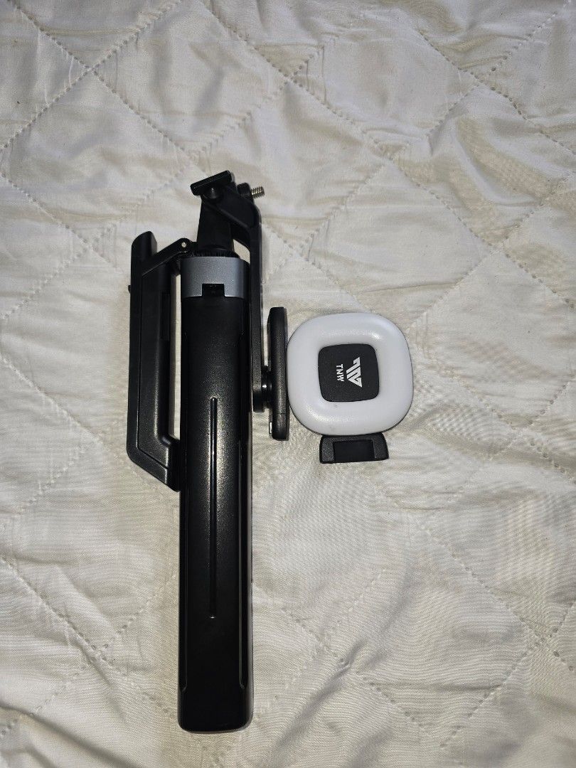TNW Tripod (Category: Tripods & Monopods) located in Caloocan City. Submitted by hersidehustling (Listing ID 1468325891, Image 2). Description: TNW Tripod expandable RFS: No longer needed and use, I used it twice only last April 2026, but the remote and light i did not use it..