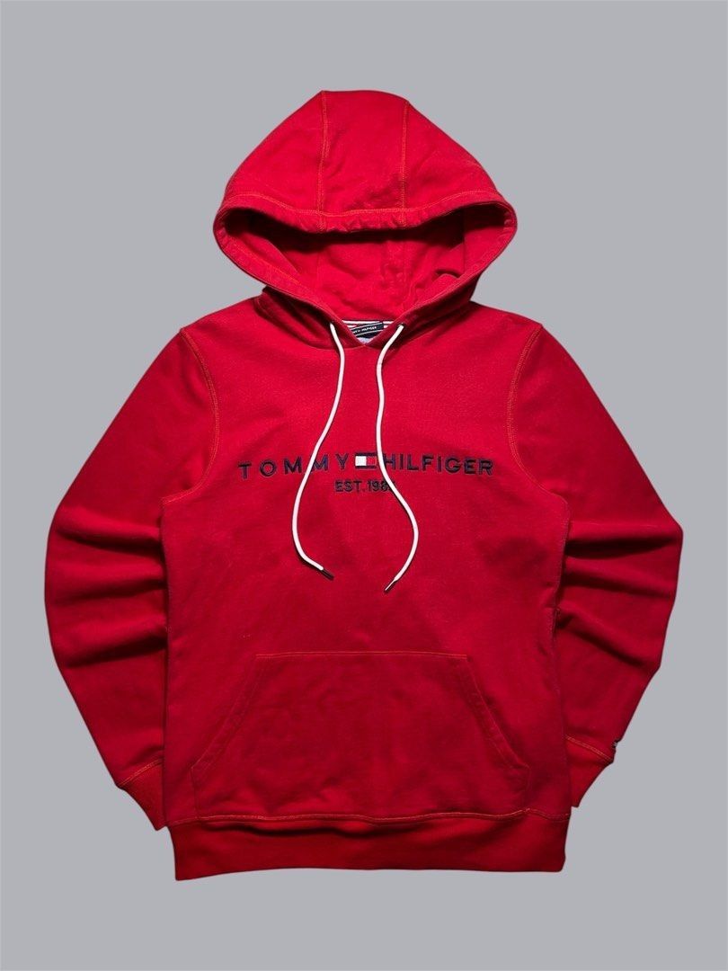 Tommy Hilfiger hoodie Script (Category: Coats, Jackets and Outerwear) located in Caloocan City. Submitted by renowear (Listing ID 1468287341, Image 1). Description: Tommy Hilfiger hoodie Script As New Condition Color Rate: 9.8/10 No Issue Measurements • Width: 19 • Length: 26 Price: 1000 obo DM IF INTERESTED📥.