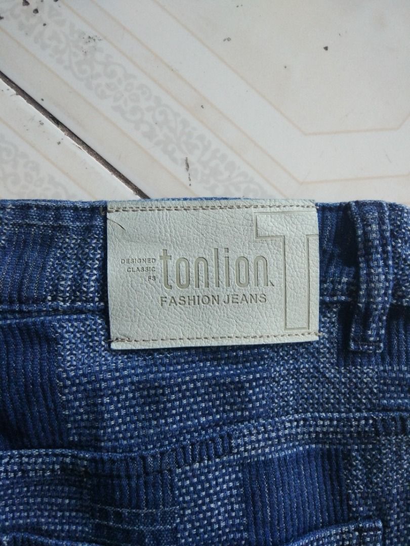 Tonlion Patchwork Patern Pant 35 actual (Category: Jeans) located in Pasay City. Submitted by denimdude.ph (Listing ID 1468340304, Image 3). Description: .