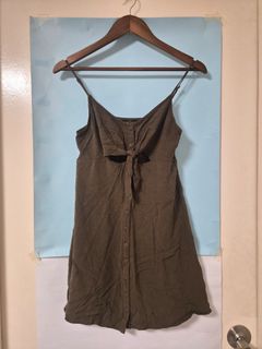 (Category: ) located in . Submitted by prelovedbyc.hannah (Listing ID 1468348674, Image 1). Description: .