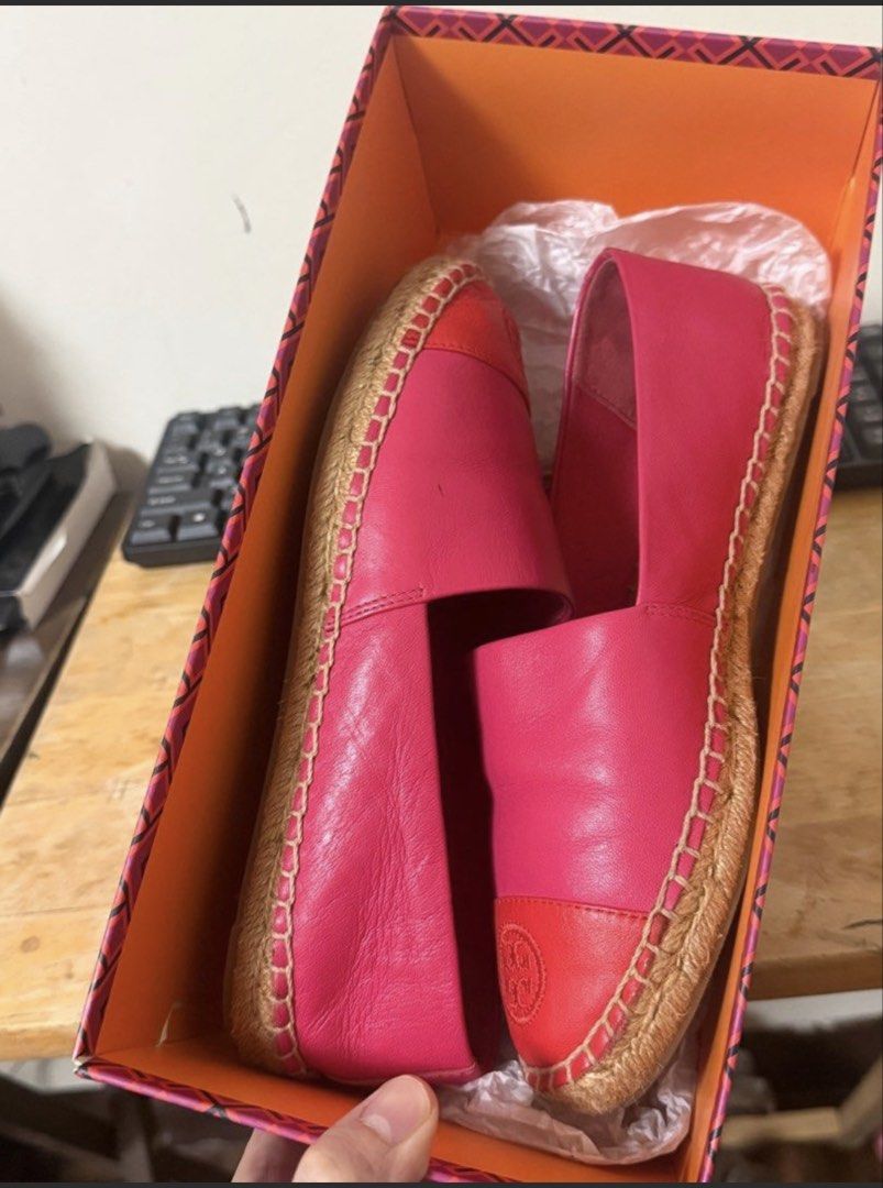 Tory Burch Color Block Flat Espadrilles Size 6.5 (Category: Flats & Sandals) located in Makati City. Submitted by cars_online (Listing ID 1468413900, Image 2). Description: - Brand: Tory Burch original authentic, bought from South Korea during my trip - Style: Color Block Flat Espadrilles - Size: US 6.5 fits size 7 - Material: Pink canvas upper with red leather toe cap - Details: Signature embossed logo, jute-wrapped midsole, and durable rubber o