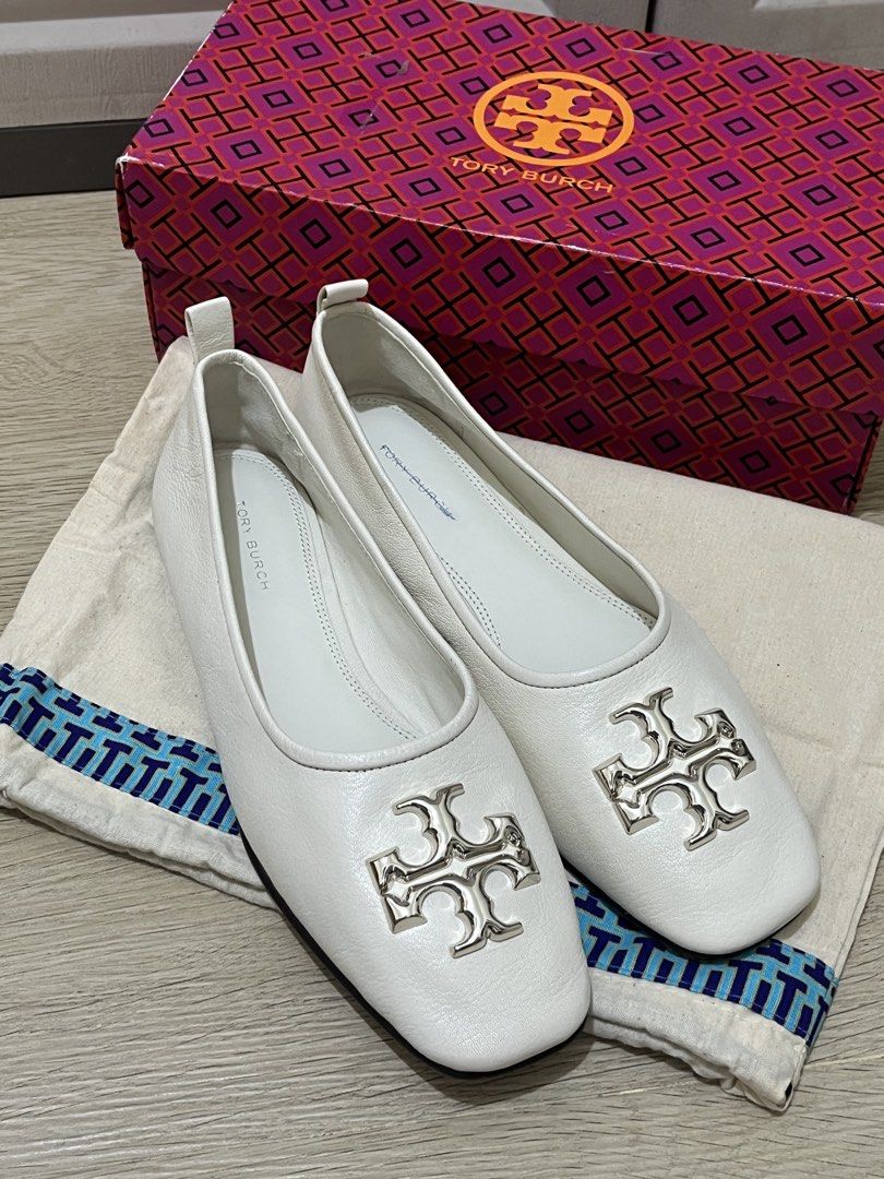 Tory Burch Eleanor Ballet Flats in White (Category: Flats & Sandals) located in Cavite. Submitted by prlvdbydn (Listing ID 1468360359, Image 2). Description: - preloved Tory Burch - original and genuine leather - used 1-2 times - srp price is 21,950 pesos - my mom’s shoes and doesn’t fit me 🥲 - size 7.5 - inclusions: original box and printed dust bag rfs: decluttering .