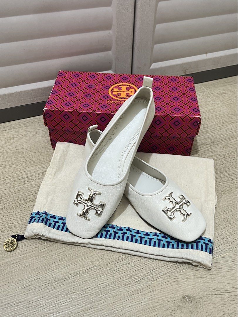 Tory Burch Eleanor Ballet Flats in White (Category: Flats & Sandals) located in Cavite. Submitted by prlvdbydn (Listing ID 1468360359, Image 1). Description: - preloved Tory Burch - original and genuine leather - used 1-2 times - srp price is 21,950 pesos - my mom’s shoes and doesn’t fit me 🥲 - size 7.5 - inclusions: original box and printed dust bag rfs: decluttering .