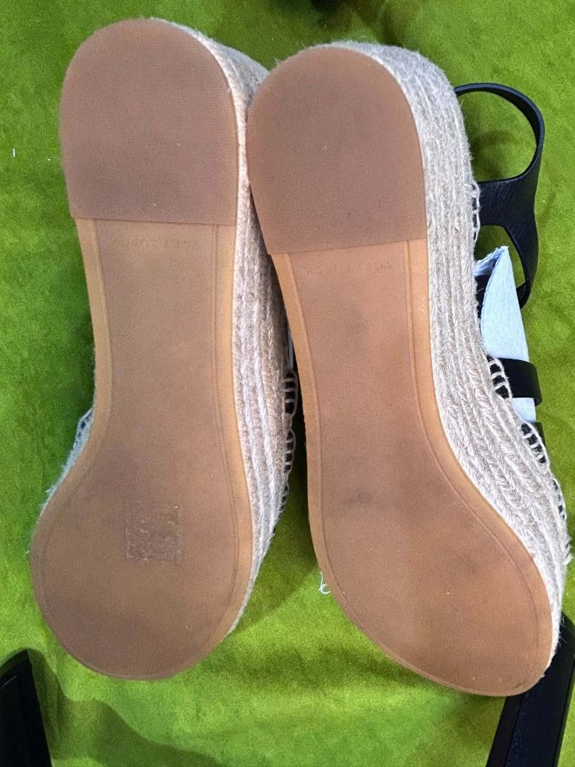 Tory Burch Fisherman Platform Espadrille (Category: Sneakers & Footwear) located in Quezon City. Submitted by abk_storemandaluyong25 (Listing ID 1468444807, Image 3). Description: Authentic Tory Burch Phoenix Sneakers - Leopard Print Multi (Excellent Condition) Description: Selling an authentic pair of Tory Burch Phoenix Platform Sneakers in a gorgeous calf hair leopard print. This style features a comfortable 1-inch platform gum rubber sole and 