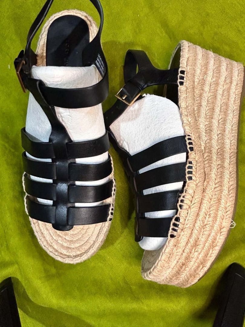 Tory Burch Fisherman Platform Espadrille (Category: Sneakers & Footwear) located in Quezon City. Submitted by abk_storemandaluyong25 (Listing ID 1468444807, Image 2). Description: Authentic Tory Burch Phoenix Sneakers - Leopard Print Multi (Excellent Condition) Description: Selling an authentic pair of Tory Burch Phoenix Platform Sneakers in a gorgeous calf hair leopard print. This style features a comfortable 1-inch platform gum rubber sole and 
