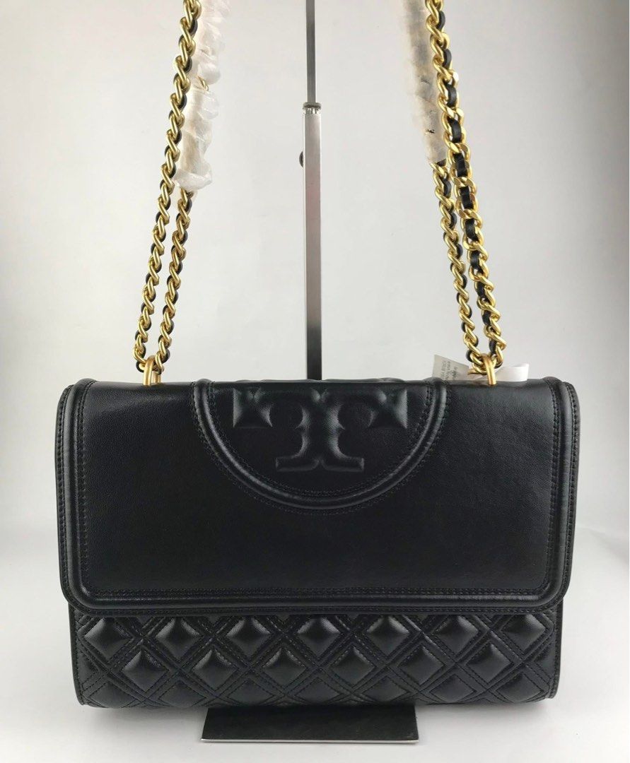 Tory Burch Flemming Large (Category: Shoulder Bags) located in Binan City. Submitted by pinkykeenshop (Listing ID 1468287020, Image 1). Description: .