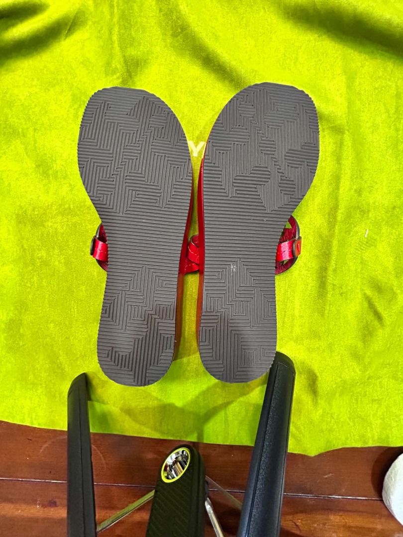 Tory Burch Miller Wedge Sandal (Category: Sneakers & Footwear) located in Quezon City. Submitted by abk_storemandaluyong25 (Listing ID 1468451032, Image 3). Description: Product Details • Brand: Tory Burch • Model: Miller Wedge Sandal / Miller Platform Thong Slide • Colorway: Bright Cherry Red • Materials: Premium pebbled leather upper, leather-wrapped wedge midsole, and a durable rubber outsole. • Design Features: A chunkier, elevated spin on th
