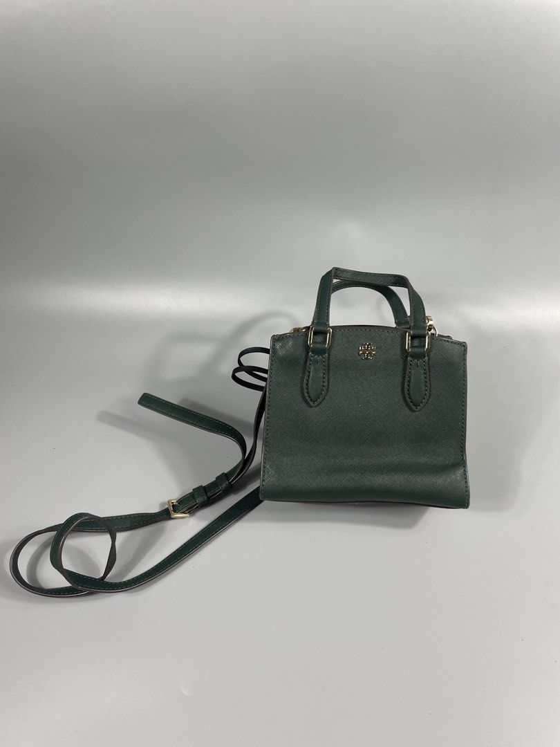 Tory Burch Mini Emerson Cross body bag (Category: Luxury Bags & Wallets) located in Taguig. Submitted by _curatedfits (Listing ID 1468448040, Image 2). Description: Tory Burch Mini Emerson Cross body bag No flaws Rank A No rubs or scratches IDEAL zipper - 2,800 Dm! .