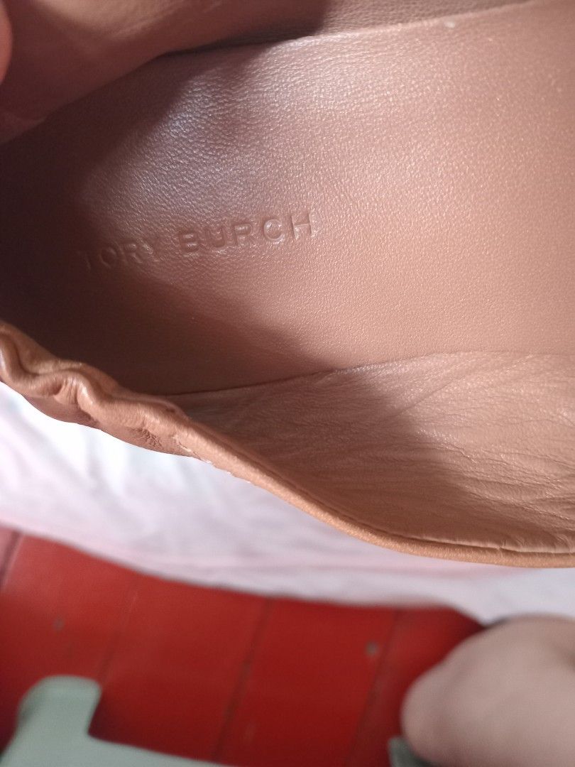 Tory burch Reva doll shoes (Category: Sneakers & Footwear) located in Quezon City. Submitted by nobledragon_555419 (Listing ID 1468297995, Image 2). Description: Tory burch doll shoes Tan color original bought at Rustsns rfs decluttering.