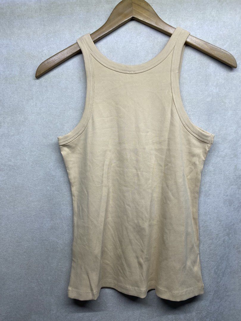 Toteme - Tanktop Cream (Category: Activewear) located in Valenzuela. Submitted by rektasource.ph (Listing ID 1468413332, Image 3). Description: Toteme - Tanktop Cream Medium on tag Length: 23.5 Armpit to armpit: 14.5 Like new condition.