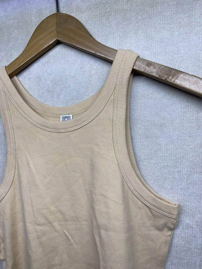 Toteme - Tanktop Cream (Category: Activewear) located in Valenzuela. Submitted by rektasource.ph (Listing ID 1468413332, Image 2). Description: Toteme - Tanktop Cream Medium on tag Length: 23.5 Armpit to armpit: 14.5 Like new condition.