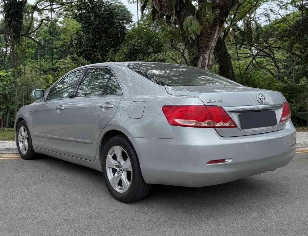 Toyota Camry 2.0 (A) (Category: Used Cars) located in Singapore. Submitted by carousell_certified_partners (Listing ID 1464587370, Image 3). Description: Lowest Depreciation in Market! Very good condition! 100% full loan available! 100% phv loan available! Cheapest and lowest depreciation in the market! 1 of only 6 dealers in singapore to be awarded roll of honor by SGCM! Buy with confidence! In-house loan or bank loan available! Fast and easy lo