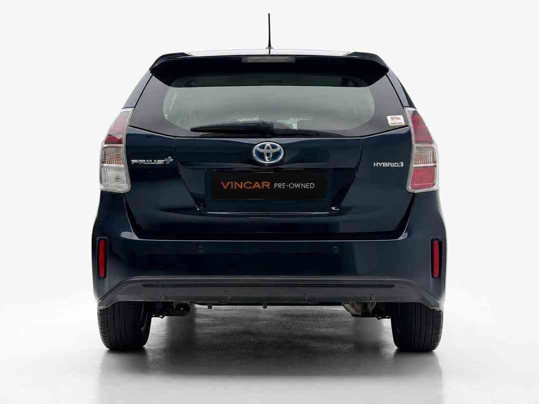 Toyota Prius Alpha Hybrid 1.8 Plus 7-Seater (A) (Category: Used Cars) located in Singapore. Submitted by vincar_pre-owned (Listing ID 1468456728, Image 3). Description: 1 owner unit. One of the most fuel efficient 7 seater Hybrid in the market! Extremely reliable and easy to maintain, with a spacious and comfortable cabin! Contact us to arrange a viewing for this unit at the v1ncar pre-owned showroom now! Features: Powered by 1.8L 4 cylinder DOHC