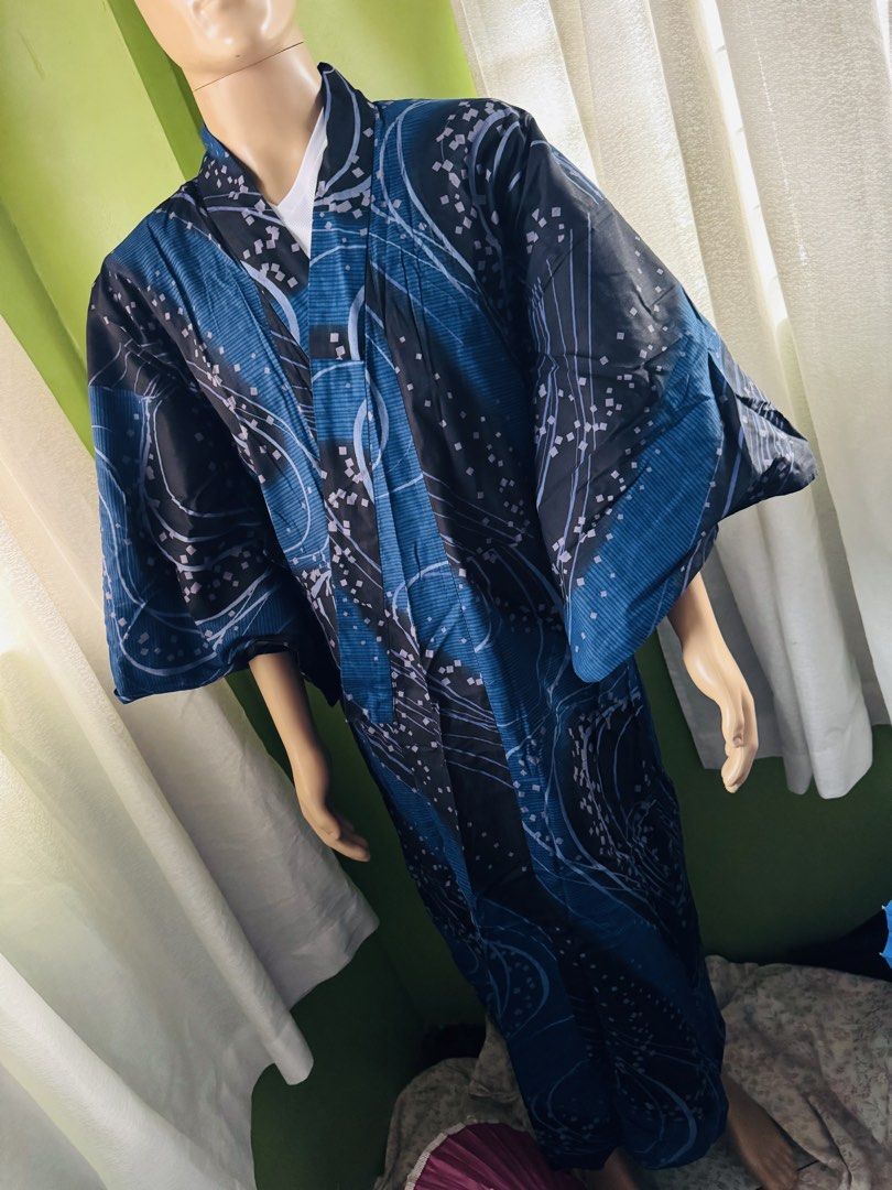 Traditional Japanese Kimono (Category: Coats, Jackets and Outerwear) located in Bacolod City. Submitted by jeffreyhue19895 (Listing ID 1468315243, Image 2). Description: -₱599 Each Kimono Fixed Price - Worth ₱1,000 & up of purchase Free Delivery Nation Wide -Mannequin size 5'10 Medium size - Condition: Clean overall appearance, ready to wear - Versatile Use: Perfect for cultural events, costume parties, or stylish loungewear.