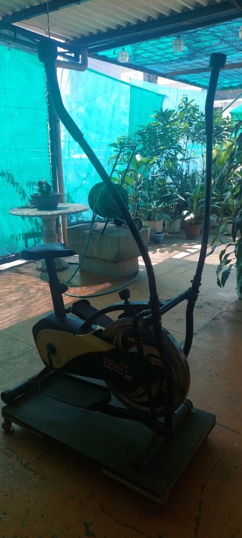Trax Orbitrac 360 Eliptical Machine (Category: Cardio & Fitness Machines) located in Manila. Submitted by mcangwong80885 (Listing ID 1468297717, Image 3). Description: -Eliptical machine Trax -Well used -Missing speedometer.