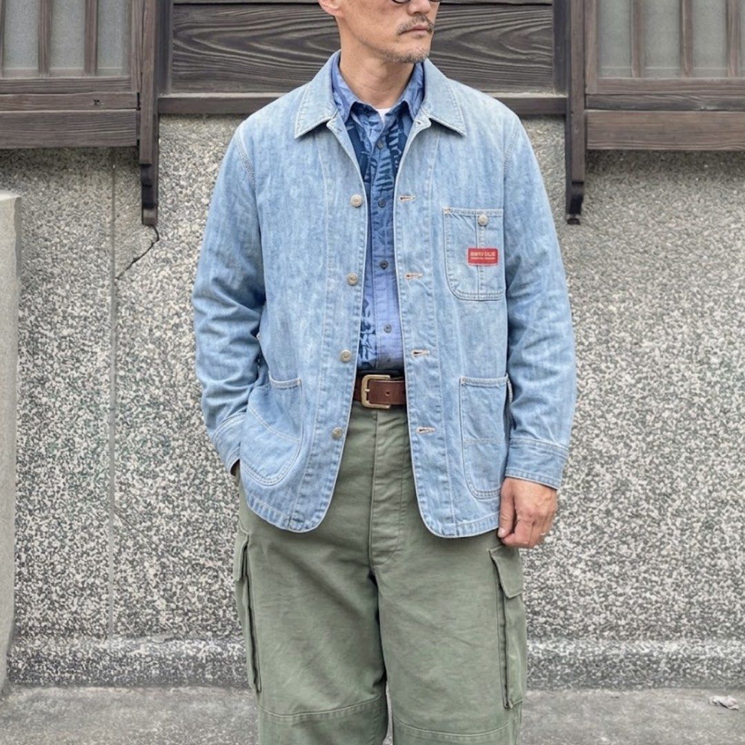TRIMMER CRAFT Denim Chore Jacket Size (Category: Coats, Jackets and Outerwear) located in Puerto Princesa. Submitted by terdsthrift (Listing ID 1468425991, Image 2). Description: TRIMMER CRAFT Denim Chore Jacket Width: 24 Length: 29 Shoulder: 20.5 In Excellent Condition / No Issue Color Rate: 10/10 - Brand/Model: TRIMMER CRAFT workwear jacket - Color/Wash: Light wash denim / versatile indigo - Style: Classic chore coat with structured collar and 
