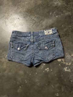 (Category: ) located in . Submitted by piecesgarments (Listing ID 1468423485, Image 1). Description: .