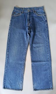 (Category: ) located in . Submitted by aydenthriftwear (Listing ID 1468313089, Image 1). Description: .