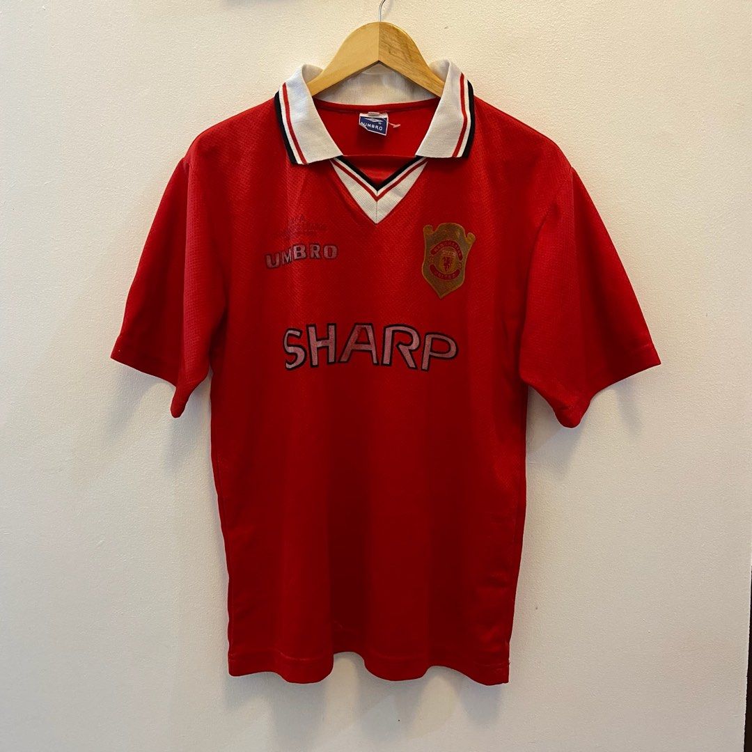 Umbro Sharp Jersey (Category: Tshirts & Polo Shirts ) located in Mabalacat. Submitted by alternativegooods (Listing ID 1468444145, Image 1). Description: Measurements (inches) width length ★ Color may vary slightly due to lighting. ★ Manage your expectations, these are pre-loved/thrifted items. ★ Ship via J&T Express & Lalamove..