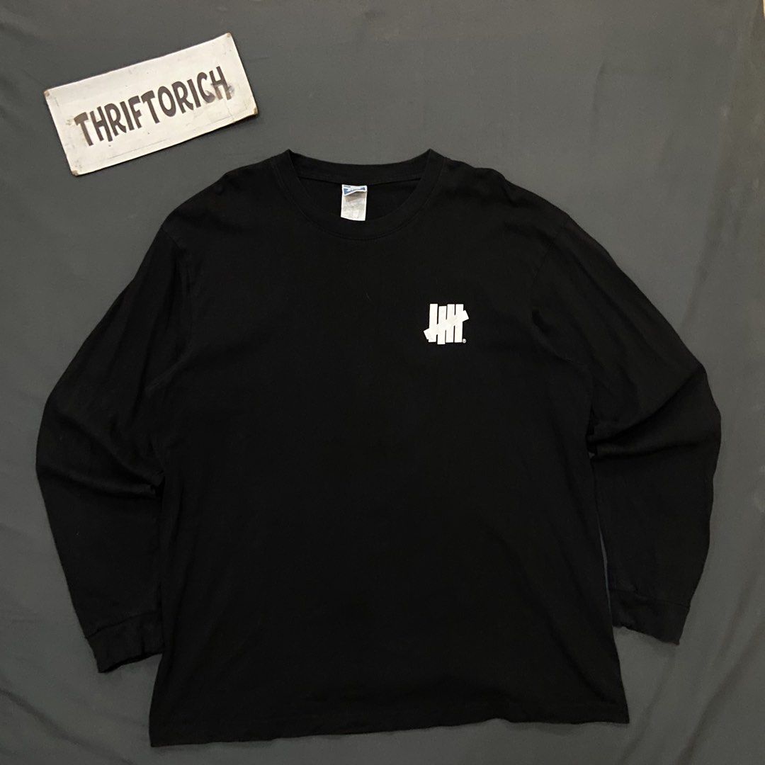 UNDEFEATED BLACK SWEATSHIRT (Category: Hoodies) located in Manila. Submitted by ivan_carbungco (Listing ID 1468457007, Image 1). Description: UNDEFEATED BLACK SWEAT SHIRT 23 by 28.5 GOOD CONDITION NEED WASH COMPLETE TAGS ₱1k CLAIM.