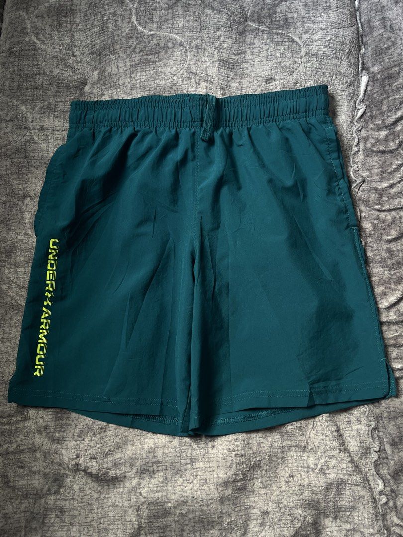 Under armour (Category: Activewear) located in Davao. Submitted by hev-adi (Listing ID 1468307786, Image 1). Description: Ua Large youth 28-29x16 🏷️380.