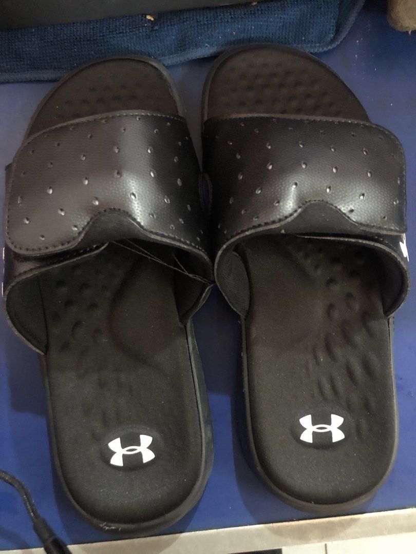 Under Armour slide (Category: Slippers and slides) located in Muntinlupa City. Submitted by ybmcloset2230 (Listing ID 1468295617, Image 1). Description: Brand: Under Armour slide sandals with adjustable strap & contoured cushioned footbed .