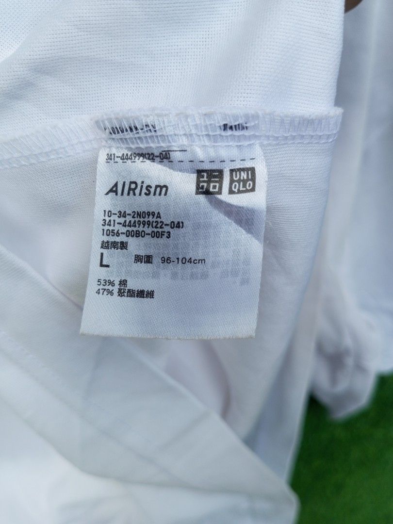 uniqlo (Category: Tshirts & Polo Shirts ) located in Santa Cruz. Submitted by romel_garments (Listing ID 1468439030, Image 3). Description: uniqlo airism excellent condition no issue newly wash large oversize length 28 width 23 Cr 10/10.