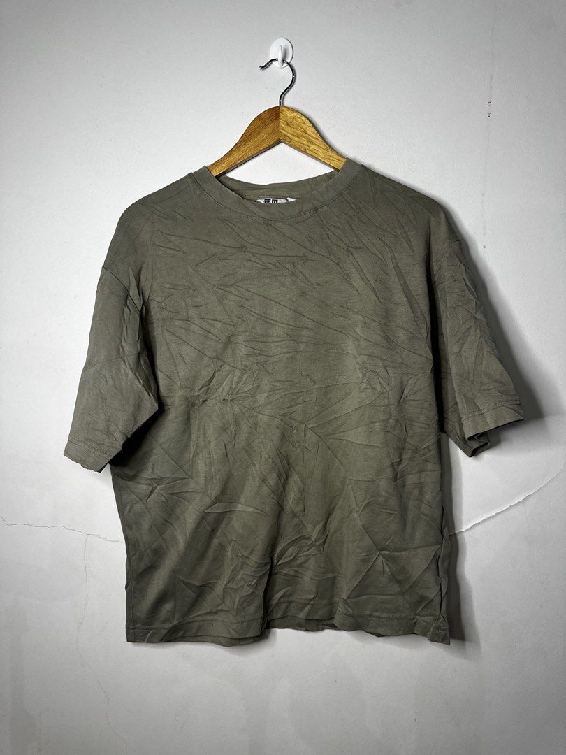 UNIQLO AIRISM (Category: Tshirts & Polo Shirts ) located in Molave. Submitted by thriftmate13 (Listing ID 1468448652, Image 1). Description: .