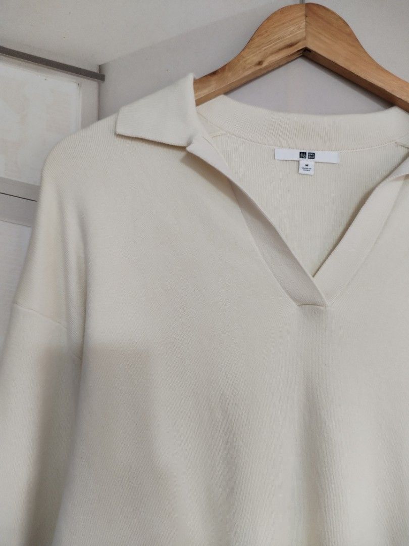 Uniqlo beige sweater (Category: Coats, Jackets and Outerwear) located in Lucena. Submitted by styleddsc (Listing ID 1468333987, Image 3). Description: .